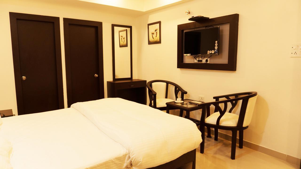 Hotel Max Inn Bhagalpur Exterior photo